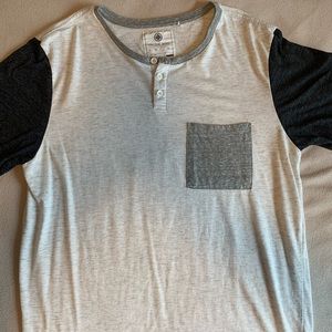 On the Byas - short sleeve w/ pocket